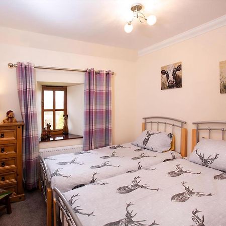 Craigellachie Cottage Croy Exterior photo